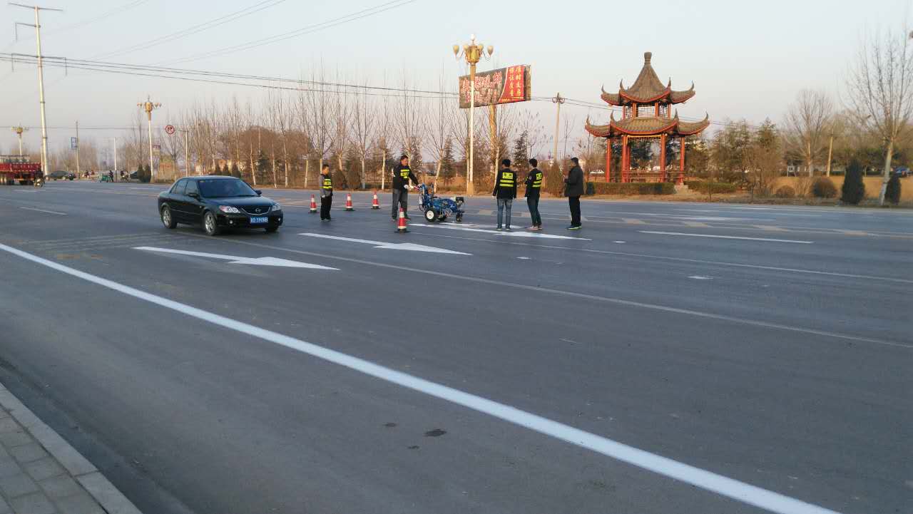 道路標線施工